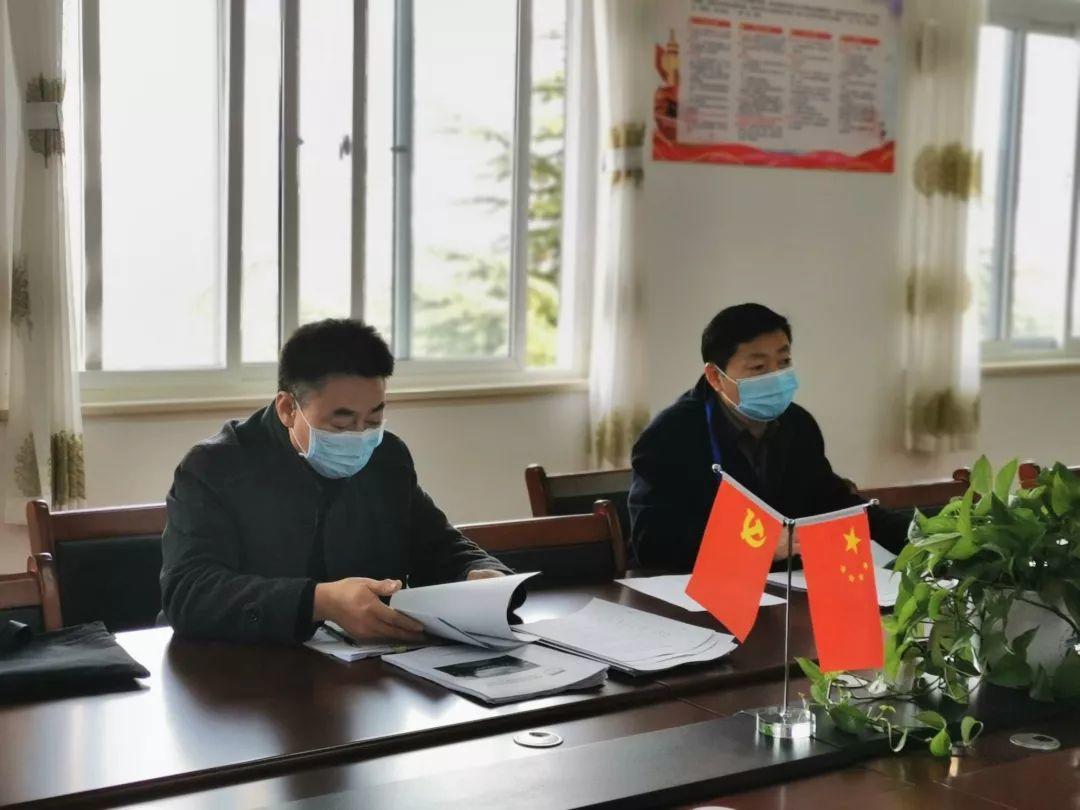 郑州市教育局督导组莅临西斯达城市森林学校督查防疫工作